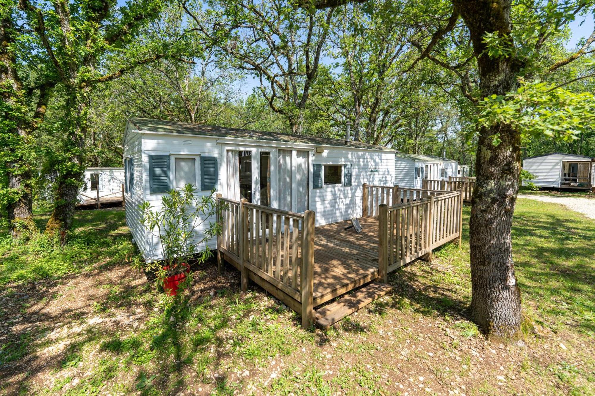 Camping Les Paillotes Payrac Exterior foto