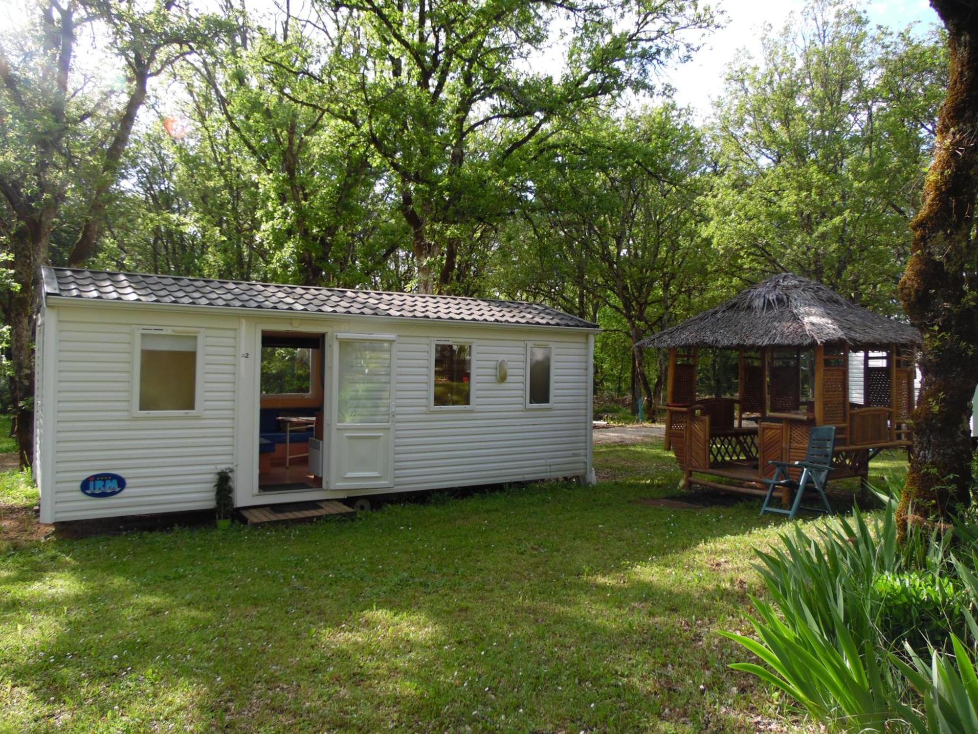 Camping Les Paillotes Payrac Exterior foto